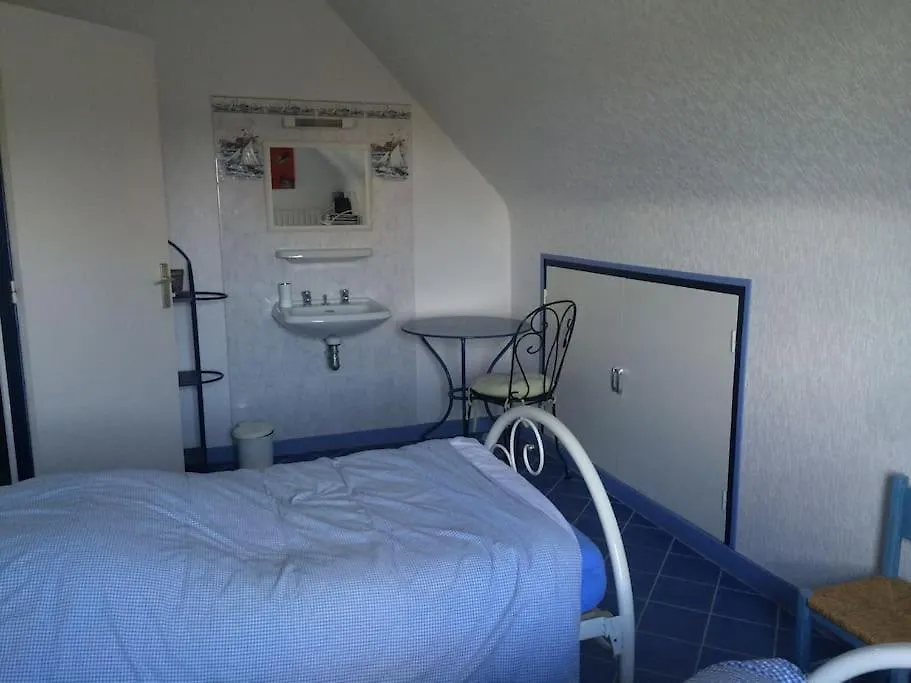 Maison Familiale 12P A Pied Plages De Port-Blanc Penvenan 0*,  France