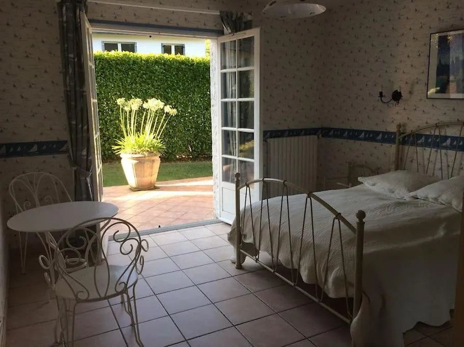 Holiday home Maison Familiale 12P A Pied Plages De Port-Blanc Penvenan France